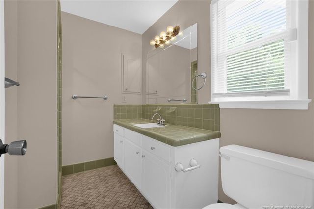 7128 Ashwood Circle, Fayetteville, NC 28303