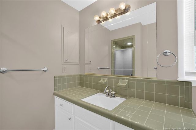 7128 Ashwood Circle, Fayetteville, NC 28303