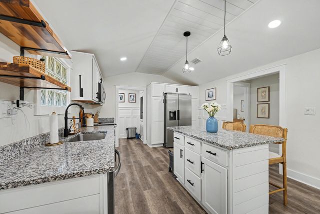 196 Mc Arthur Street, Crestview, FL 32539