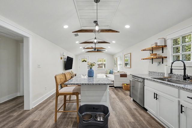 196 Mc Arthur Street, Crestview, FL 32539