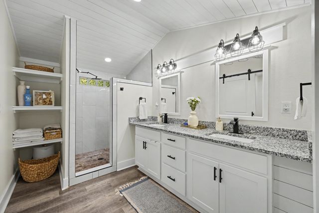 196 Mc Arthur Street, Crestview, FL 32539