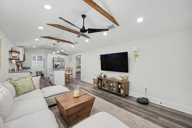 196 Mc Arthur Street, Crestview, FL 32539