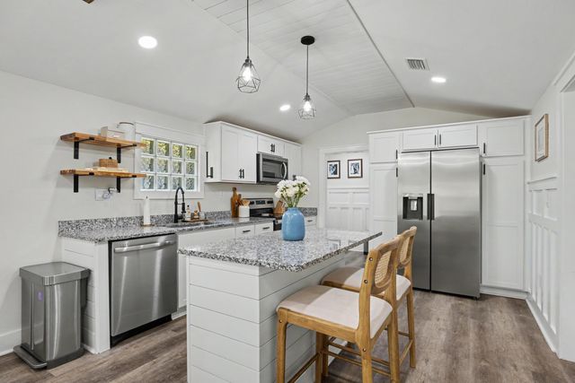 196 Mc Arthur Street, Crestview, FL 32539