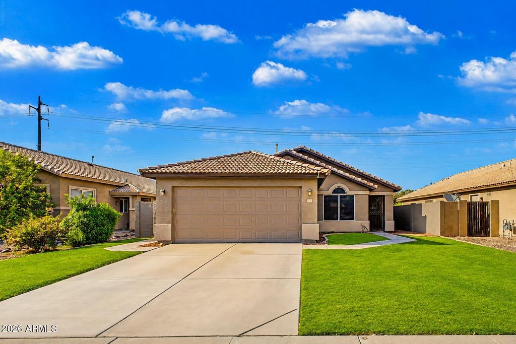 194 W SHANNON Street, Gilbert, AZ 85233 — photo 4