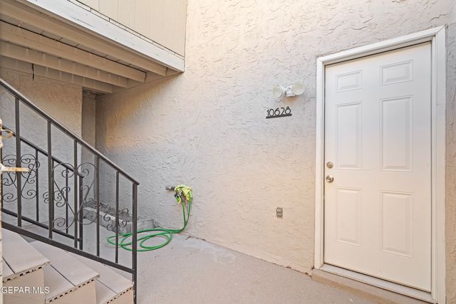 10628 Springwood Drive D, El Paso, TX 79935