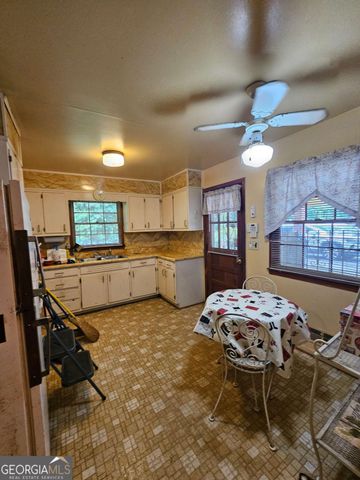 1899 SW King George Lane, Atlanta, GA 30331