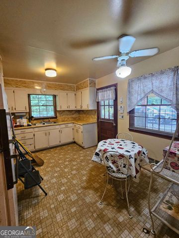 1899 SW King George Lane, Atlanta, GA 30331