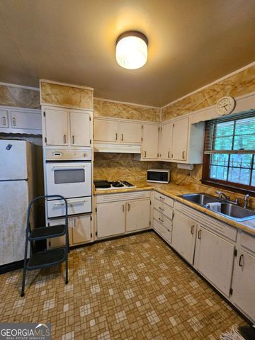 1899 SW King George Lane, Atlanta, GA 30331
