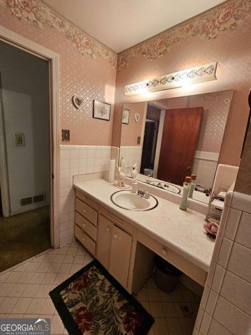 1899 SW King George Lane, Atlanta, GA 30331