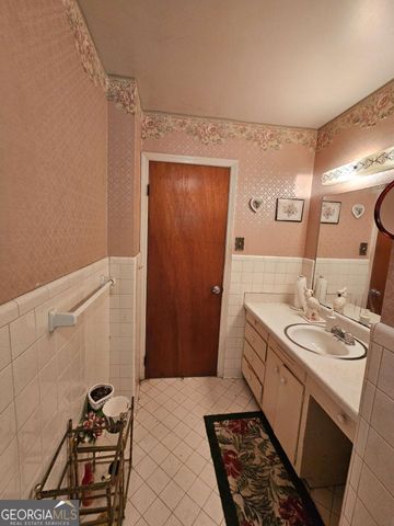 1899 SW King George Lane, Atlanta, GA 30331