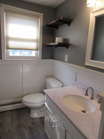 28 Knight Rd, Framingham, MA 01701