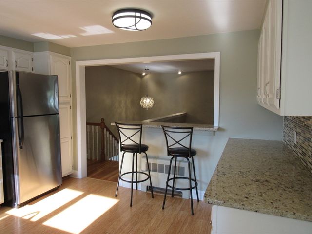 28 Knight Rd, Framingham, MA 01701