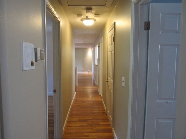 28 Knight Rd, Framingham, MA 01701