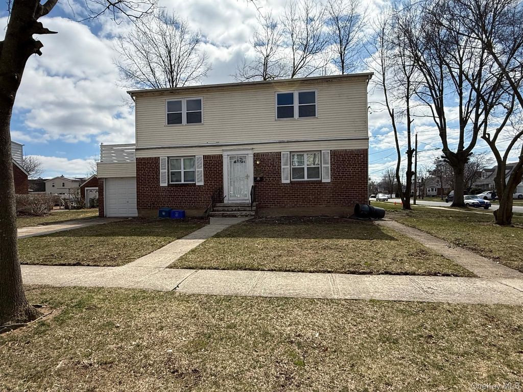 54 Kane Avenue, Hempstead, NY 11550