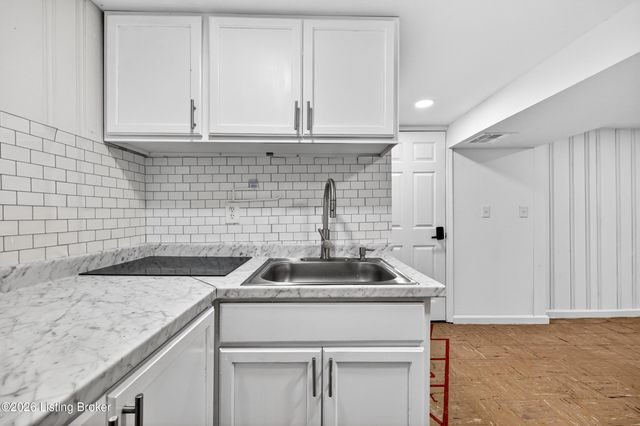 308 W Southside Ct, Louisville, KY 40214
