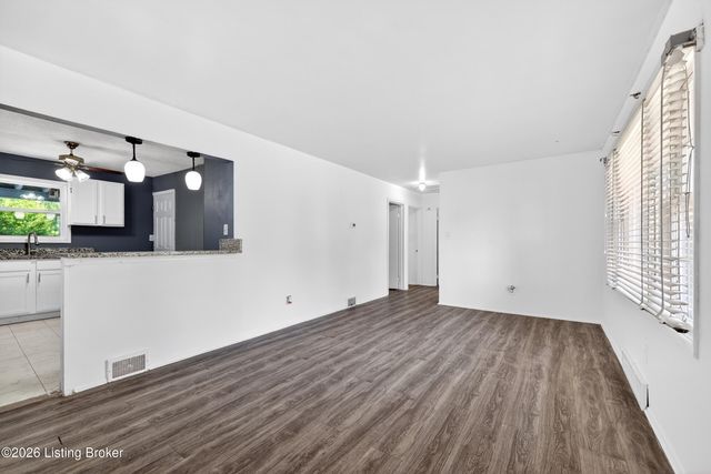 308 W Southside Ct, Louisville, KY 40214