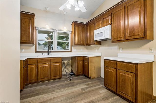 12 Waterview PT, Hampton, VA 23666