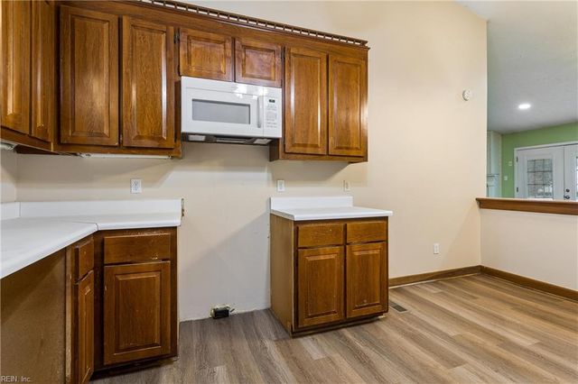12 Waterview PT, Hampton, VA 23666