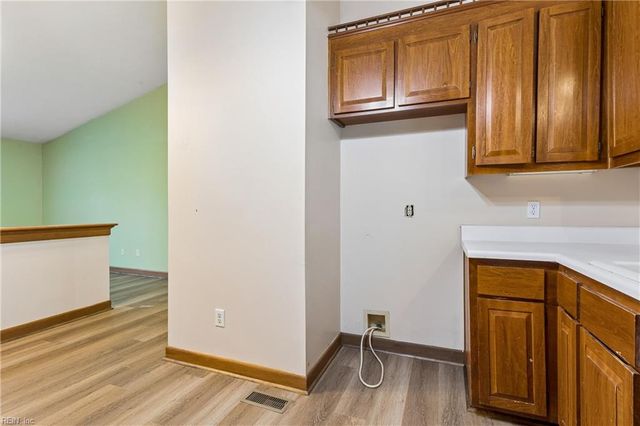 12 Waterview PT, Hampton, VA 23666