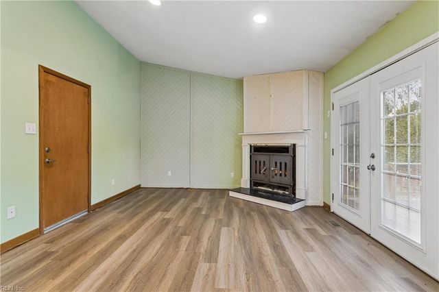 12 Waterview PT, Hampton, VA 23666