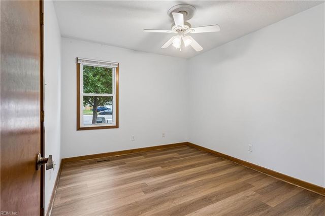 12 Waterview PT, Hampton, VA 23666