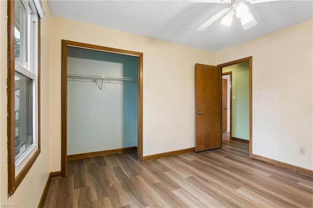 12 Waterview PT, Hampton, VA 23666