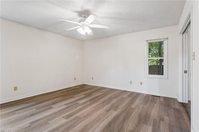 12 Waterview PT, Hampton, VA 23666