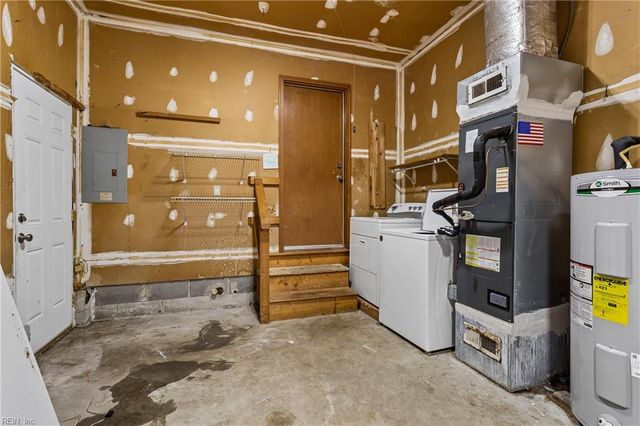 12 Waterview PT, Hampton, VA 23666