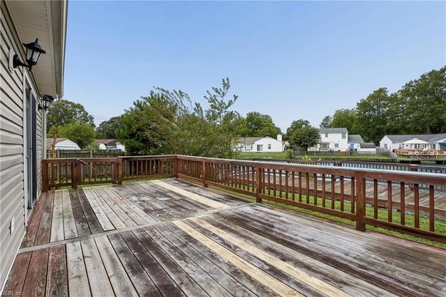 12 Waterview PT, Hampton, VA 23666