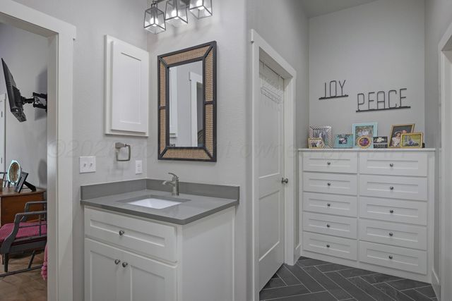 65 JYNTEEWOOD Circle, Canyon, TX 79015