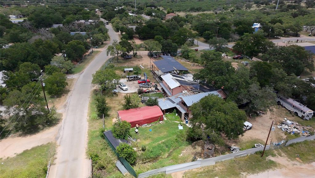 1503 Kingsoak DR, Marble Falls, TX 78654