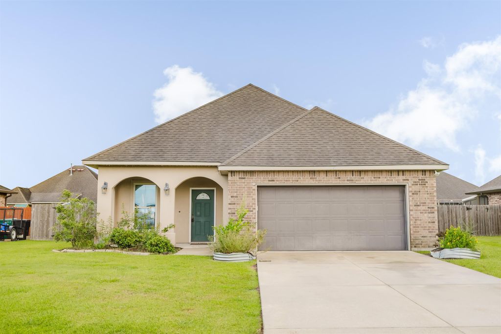 271 Cottage Way, Thibodaux, LA 70301