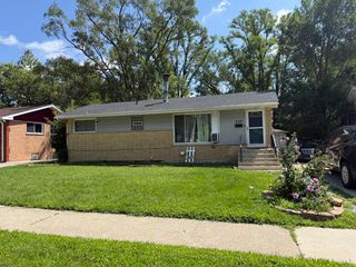 357 Serena Drive, Chicago Heights, IL 60411