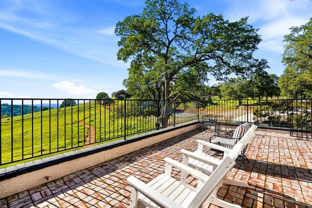 1780 Dove Tail Ln, El Dorado Hills, CA 95762