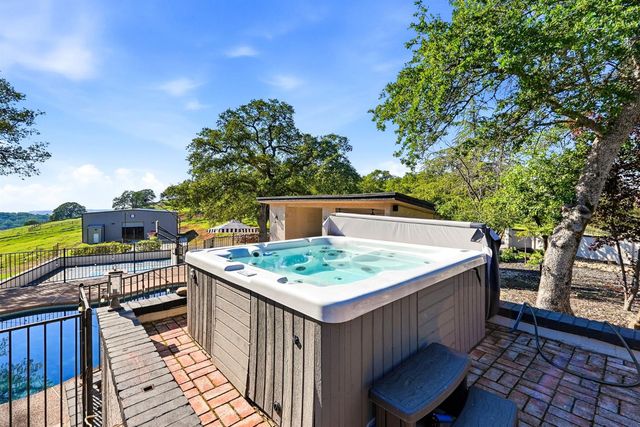 1780 Dove Tail Ln, El Dorado Hills, CA 95762