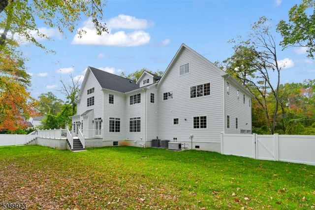 466 White Oak Ridge Rd, Millburn Twp., NJ 07078