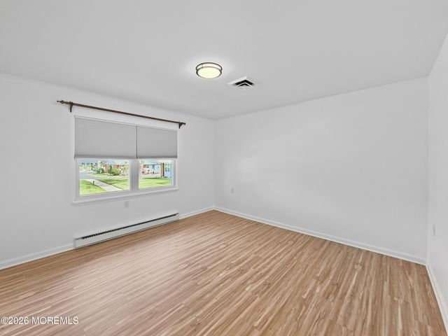 569A Sheffield Court, Lakewood, NJ 08701