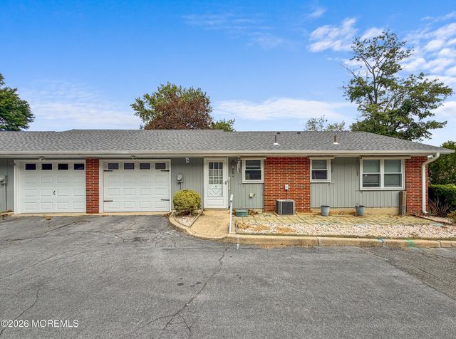 569A Sheffield Court, Lakewood, NJ 08701