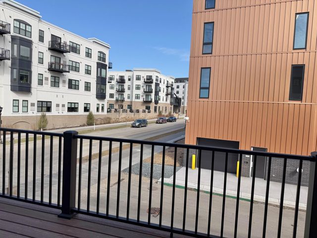 838 Woodlawn Avenue, Saint Paul, MN 55116