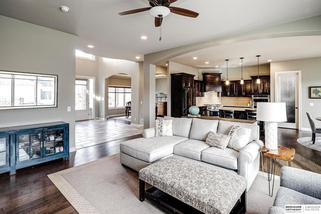 1425 N 191st Avenue, Omaha, NE 68022