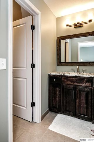 1425 N 191st Avenue, Omaha, NE 68022