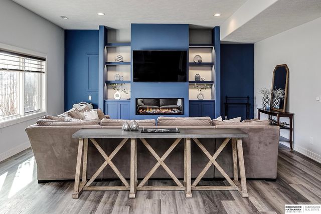 1425 N 191st Avenue, Omaha, NE 68022