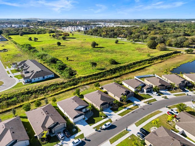 5536 Imagination Drive, Fort Pierce, FL 34947