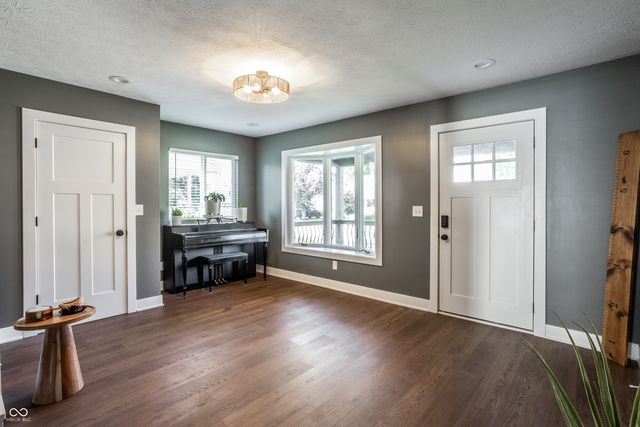 2029 Winton Avenue, Speedway, IN 46224