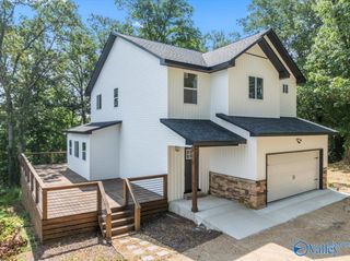 3919 Pecan Drive, Guntersville, AL 35976