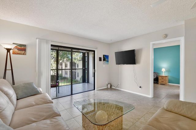 265 SE 10th Street 11c, Deerfield Beach, FL 33441