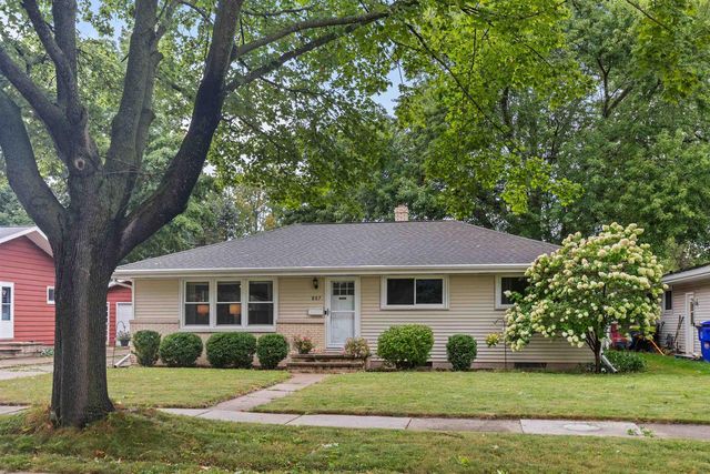 807 S CHRISTINE STREET, Appleton, WI 54915