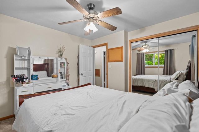 807 S CHRISTINE STREET, Appleton, WI 54915
