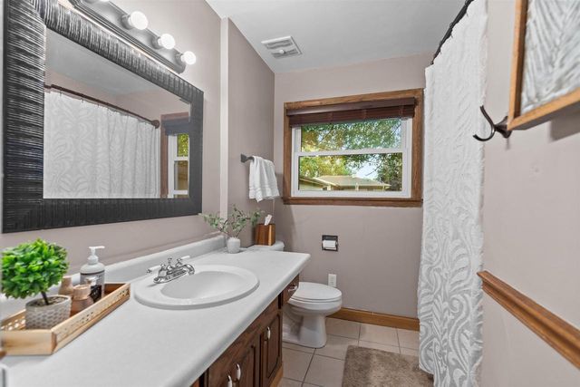 807 S CHRISTINE STREET, Appleton, WI 54915