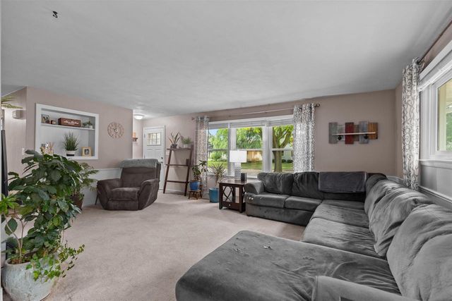 807 S CHRISTINE STREET, Appleton, WI 54915